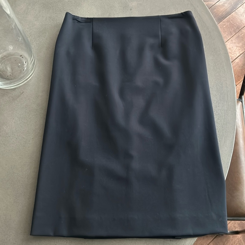 NWOT Theory pencil skirt size 00